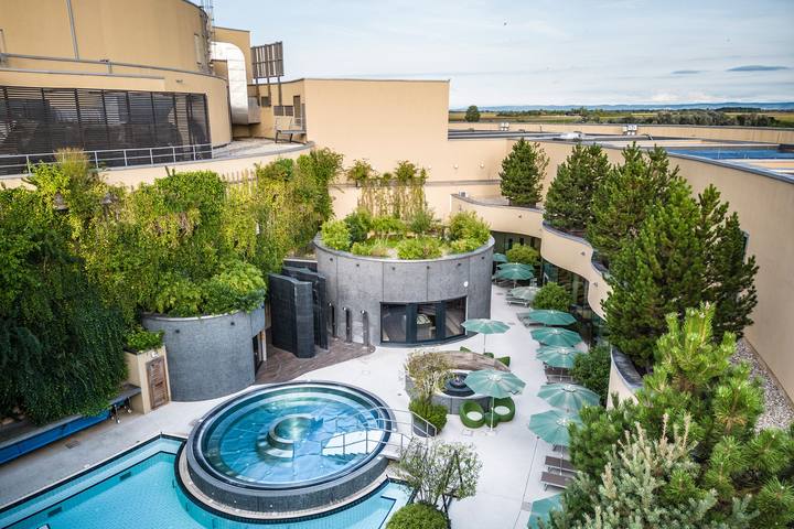 St. Martins Therme & Lodge